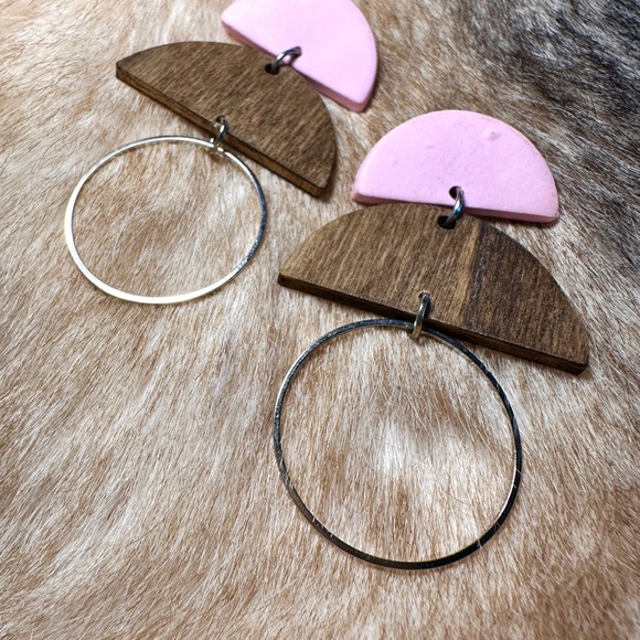 Artisan Geometric Lilac Wooden Dangle Earrings - Picture 4 of 4